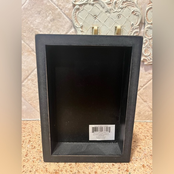 Home Decor - Picture 2 of 2